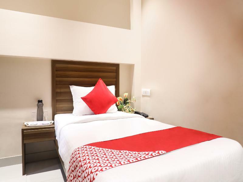 Super Hotel O Vaishnavi Inn Haiderabad Buitenkant foto